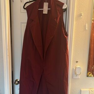 Sleeveless Burgundy Vest